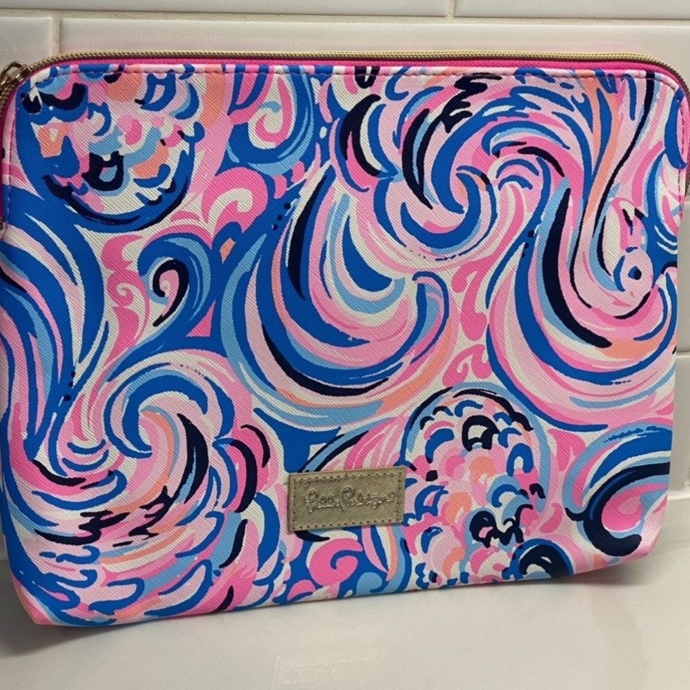 LILLY PULITZER CATCH ALL POUCH NWOT 👝
